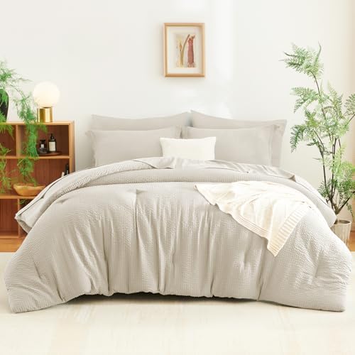 CozyLux Twin XL Seersucker Comforter Set 1