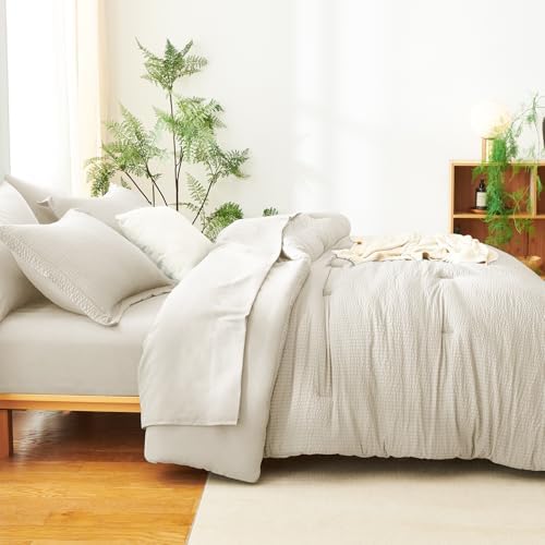 CozyLux Twin XL Seersucker Comforter Set 1