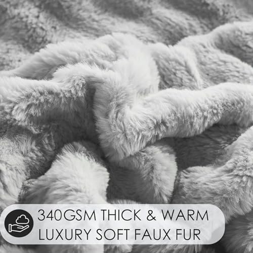 Bedbay Faux Fur Queen Comforter Set 3 Pieces